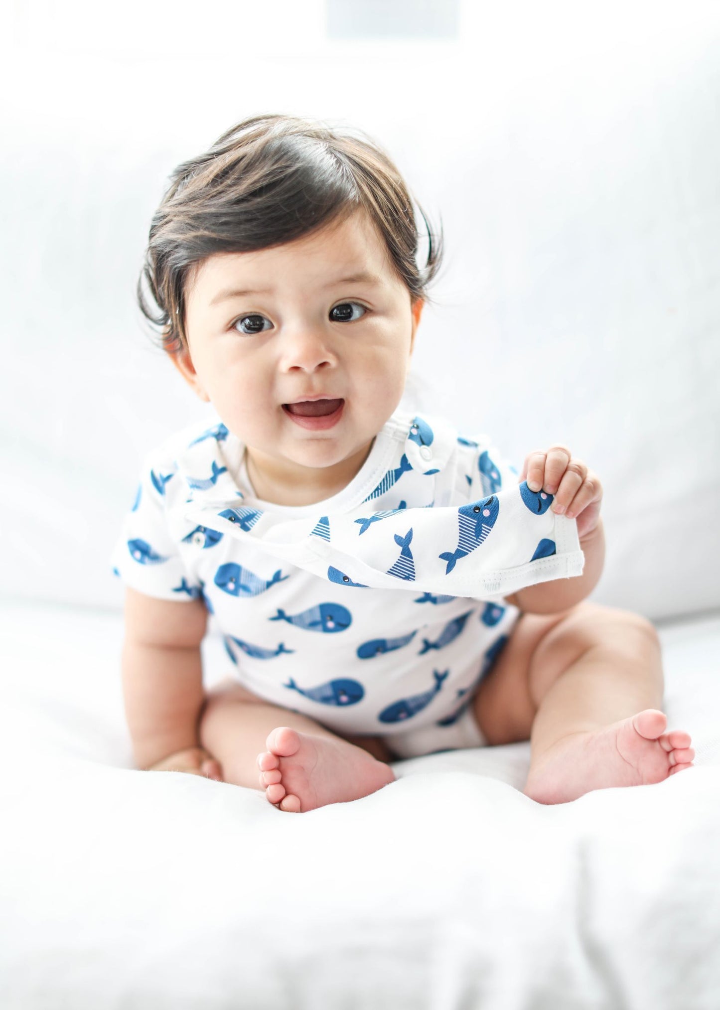 Organic Short Sleeve Bodysuit & Bib, Blue Whale